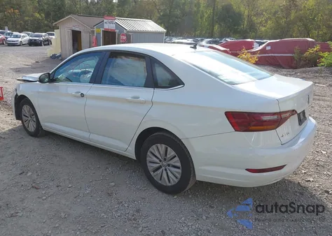 2019 Volkswagen Jetta 1.4T R-Line/1.4T S/1.4T Se z USA, uszkodzony, nr VIN 3VWC57BU3KM018691